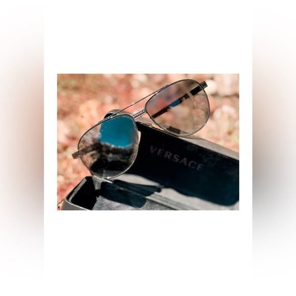 Versace Unisex Aviator Sunglasses (VE2209) main image 6